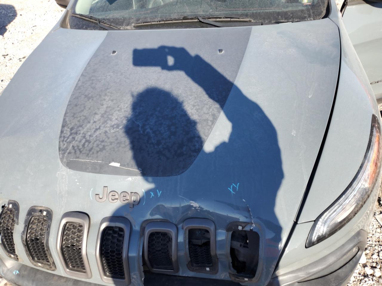 2014 Jeep Cherokee - Image 12