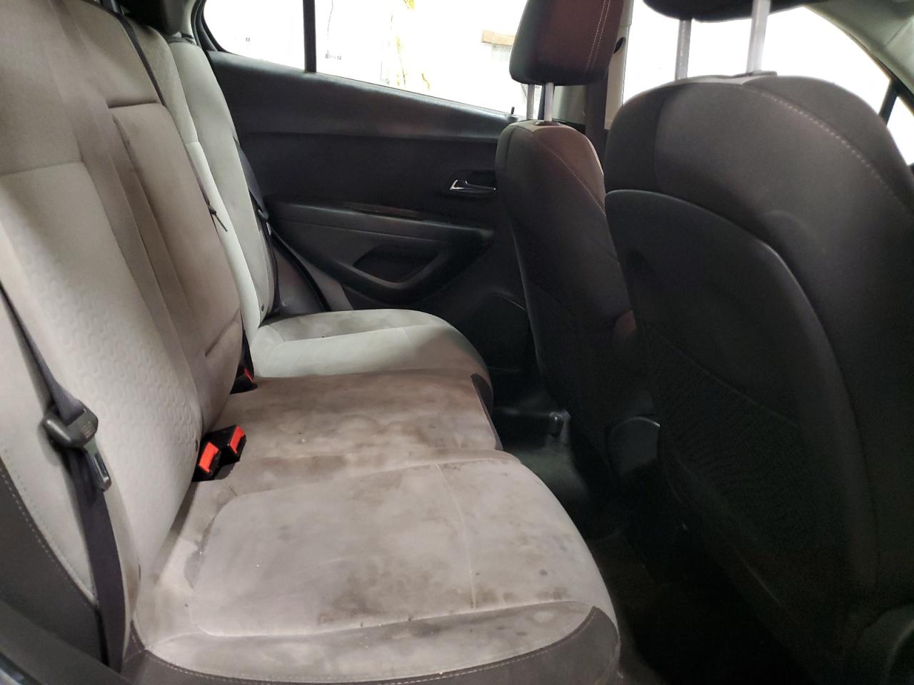 2016 Chevrolet Trax - Image 11