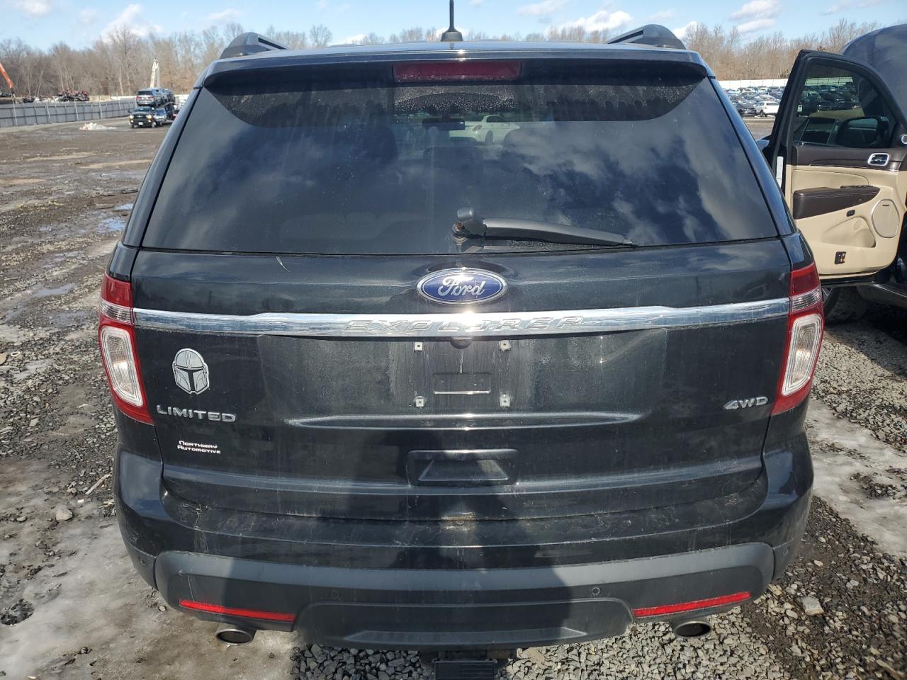 2013 Ford Explorer - Image 6