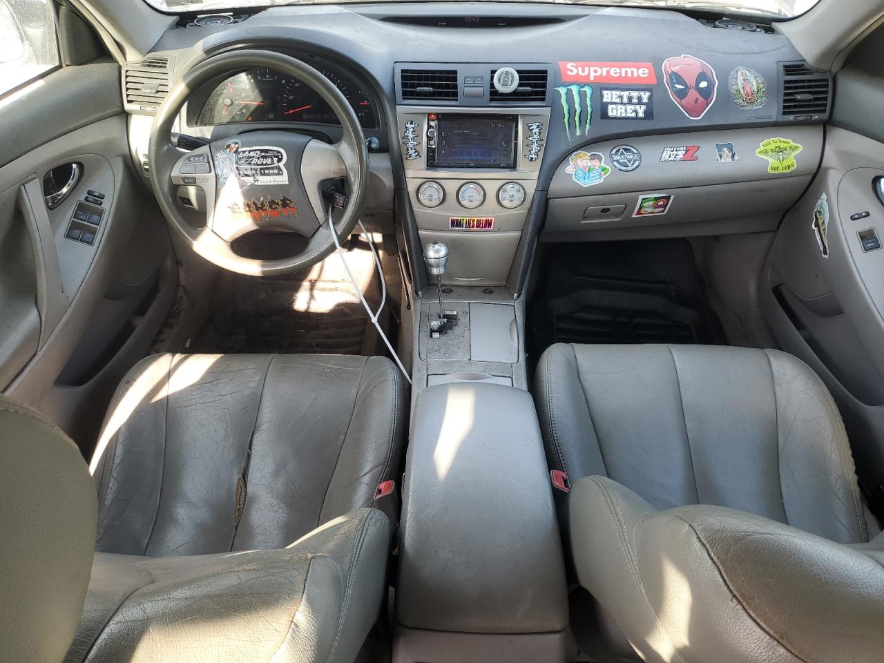 2011 Toyota Camry - Image 8
