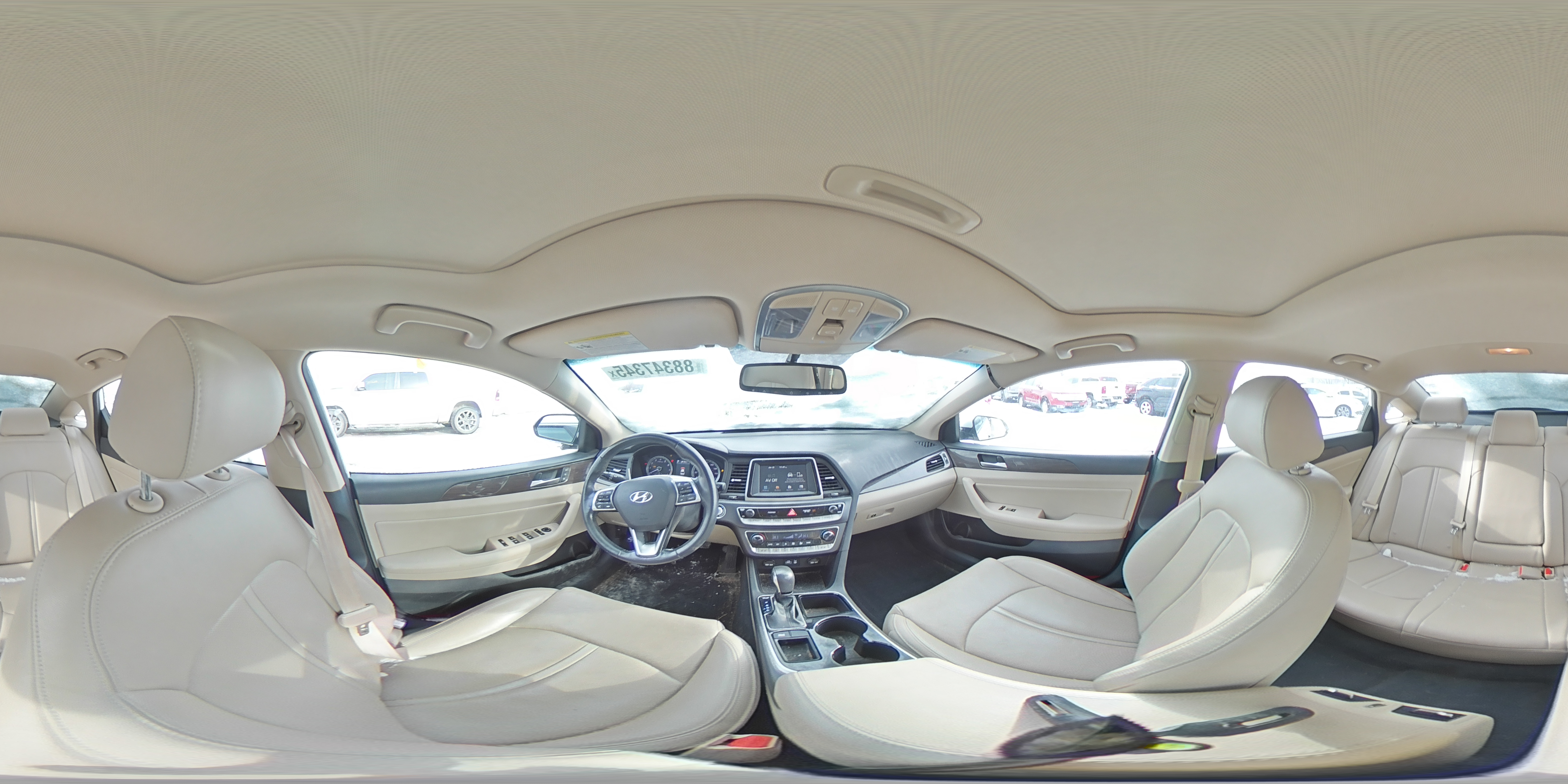 2018 Hyundai Sonata - Image 12