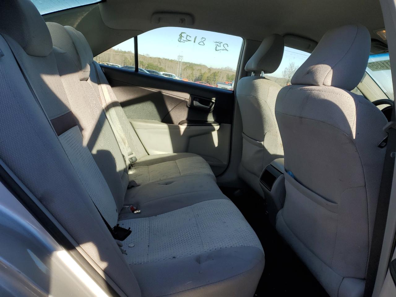 2013 Toyota Camry - Image 11
