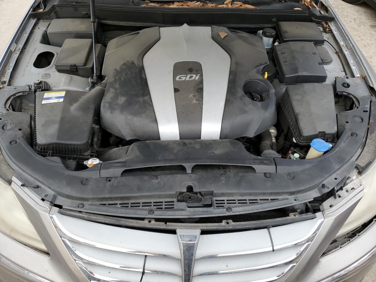 2012 Hyundai Genesis - Image 11