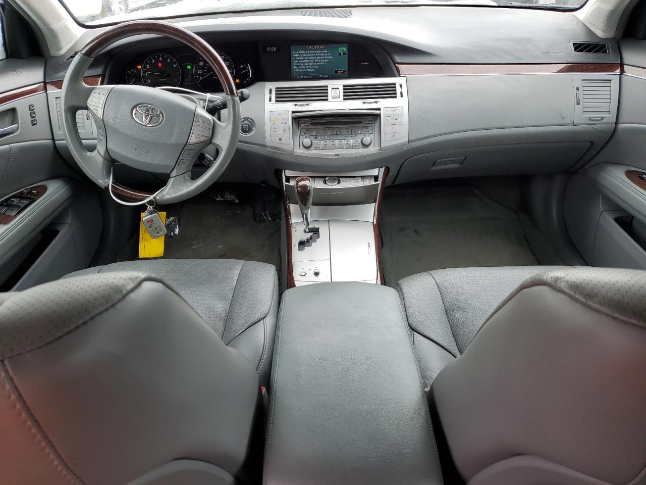 2008 Toyota Avalon - Image 8