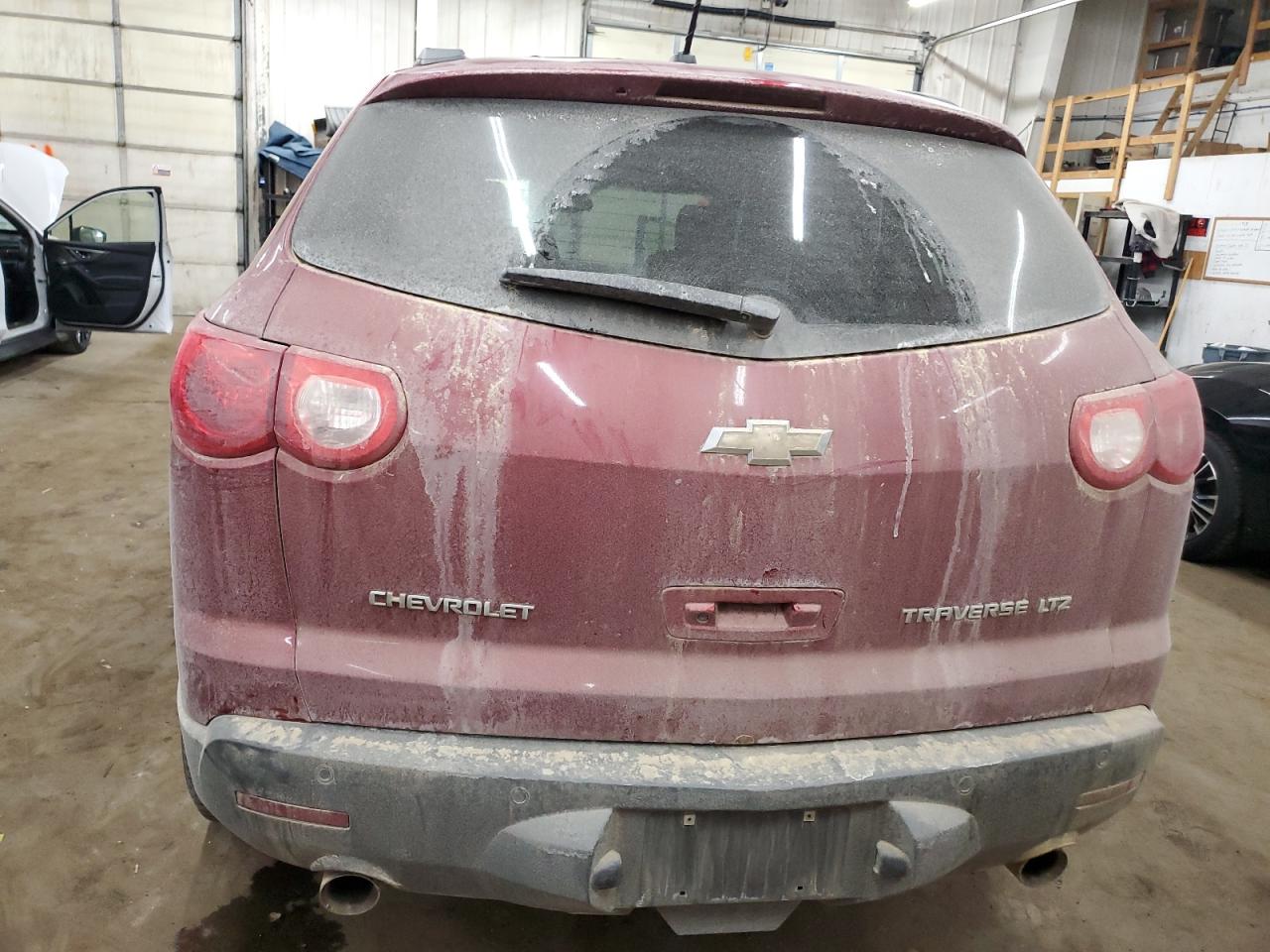 2012 Chevrolet Traverse - Image 6