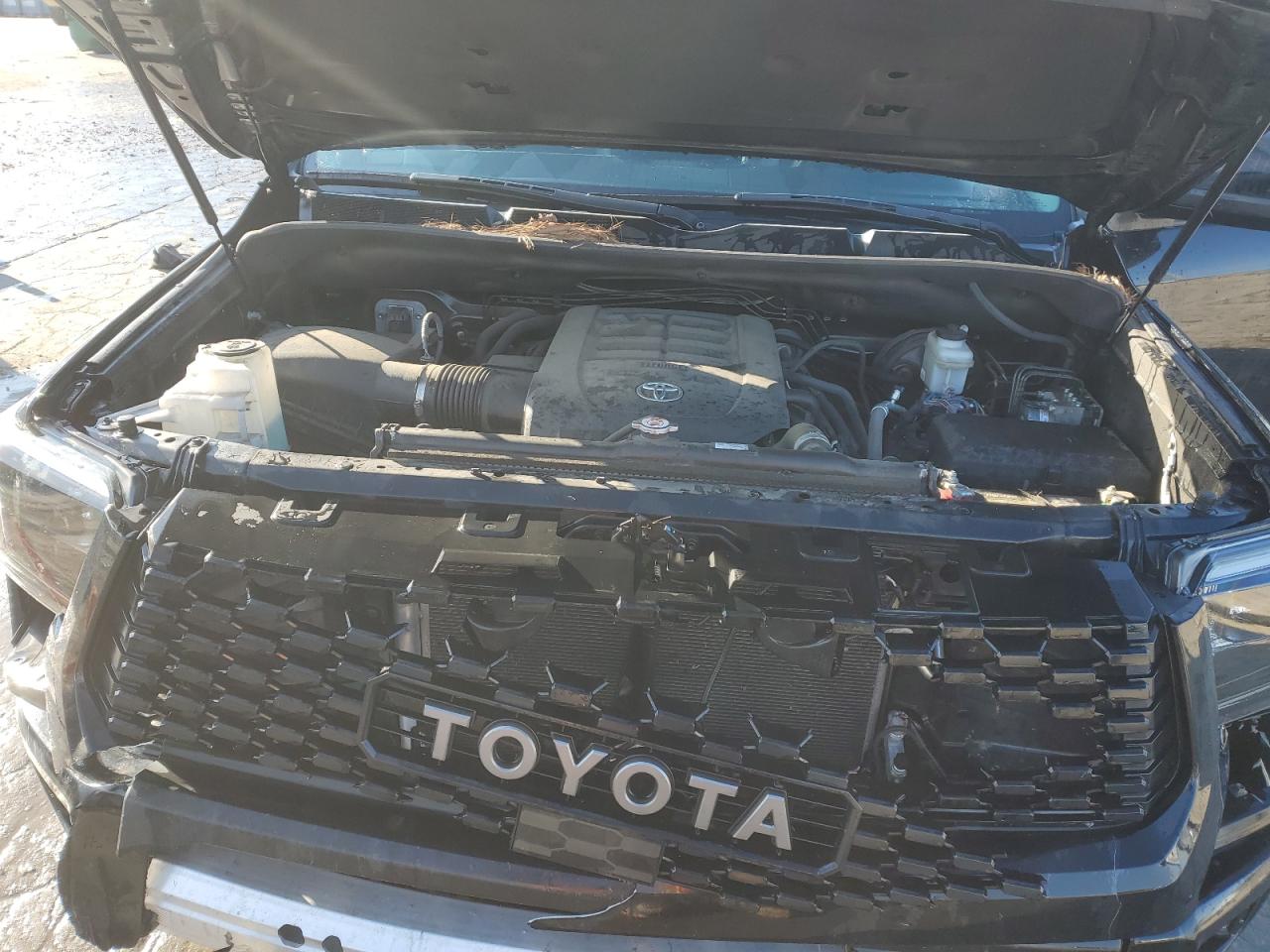 2020 Toyota Tundra - Image 11