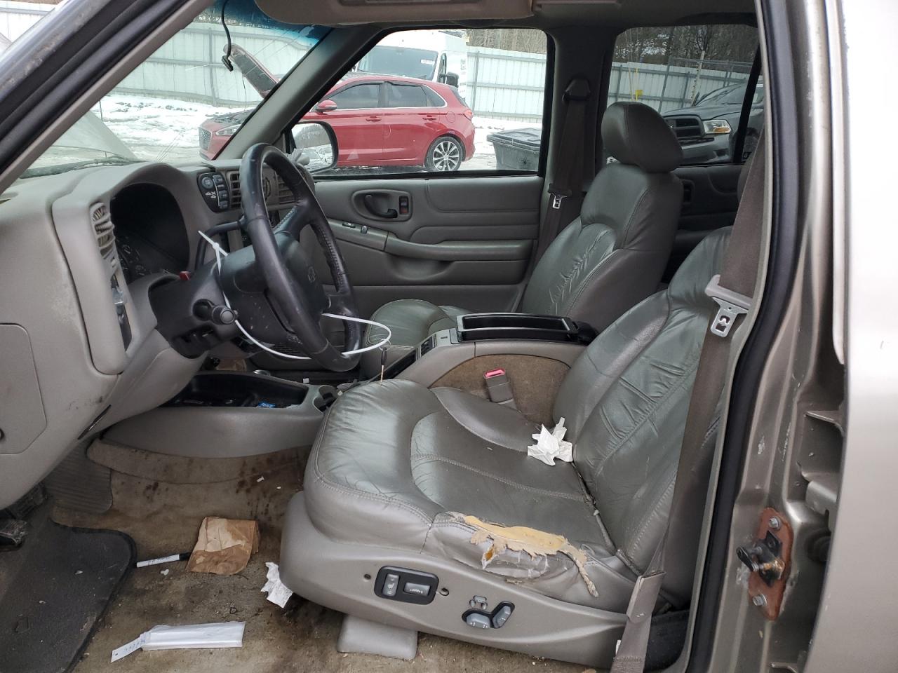 2002 Chevrolet Blazer - Image 7