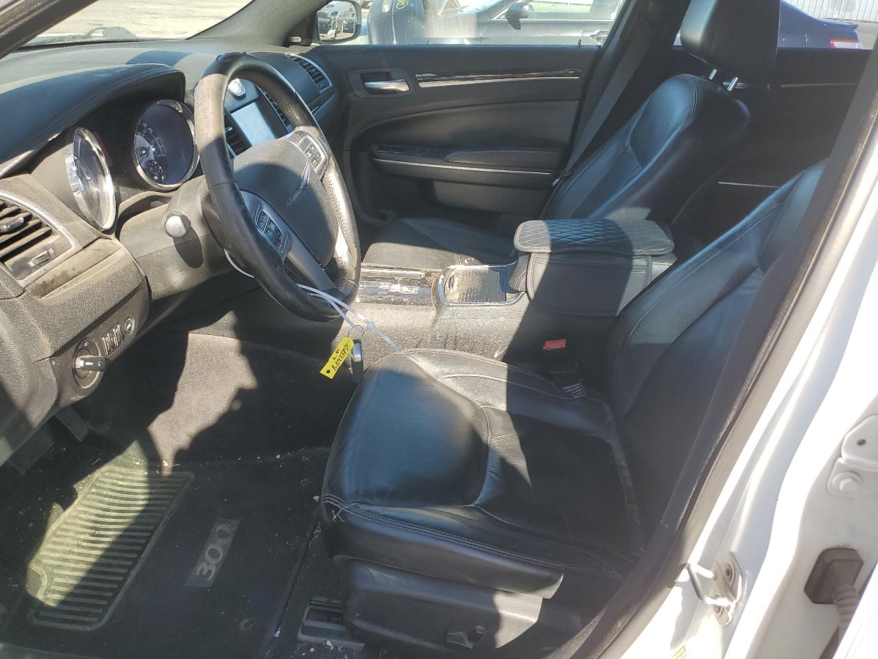 2011 Chrysler 300 - Image 7
