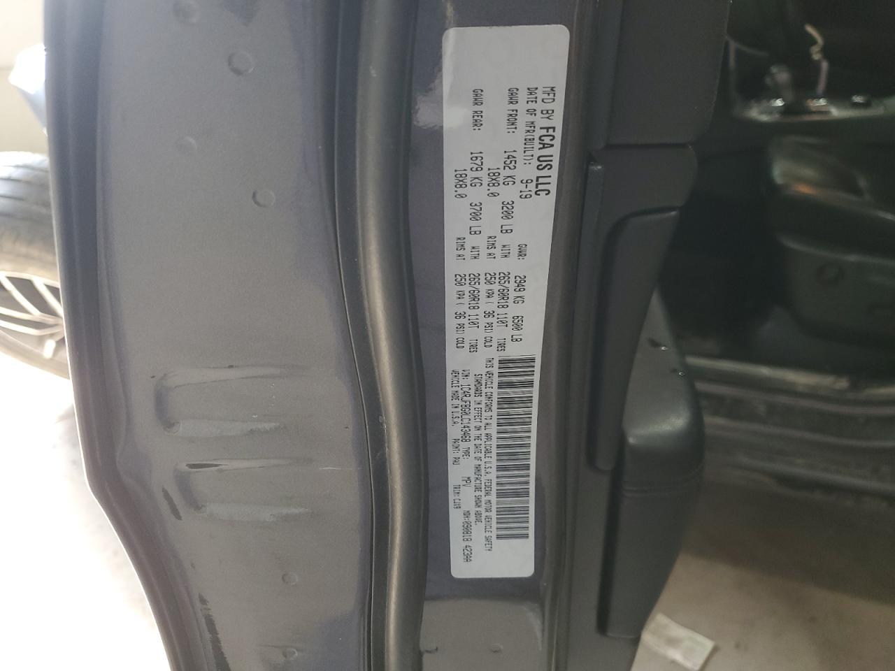 2020 Jeep Grand Cherokee - Image 13