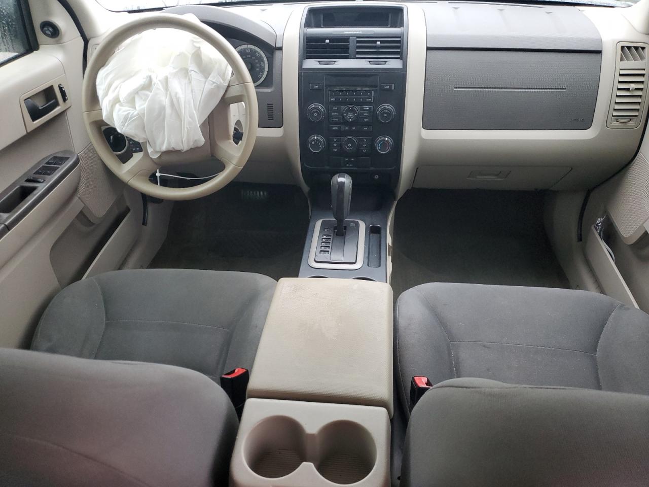 2008 Ford Escape - Image 8