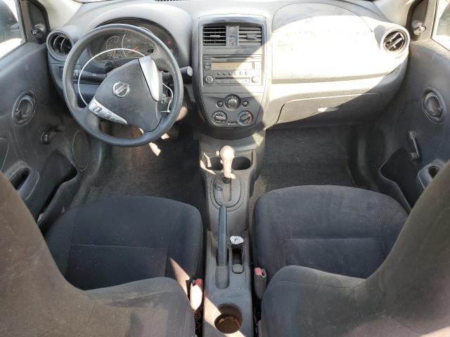  NISSAN VERSA 2015 Серебристый