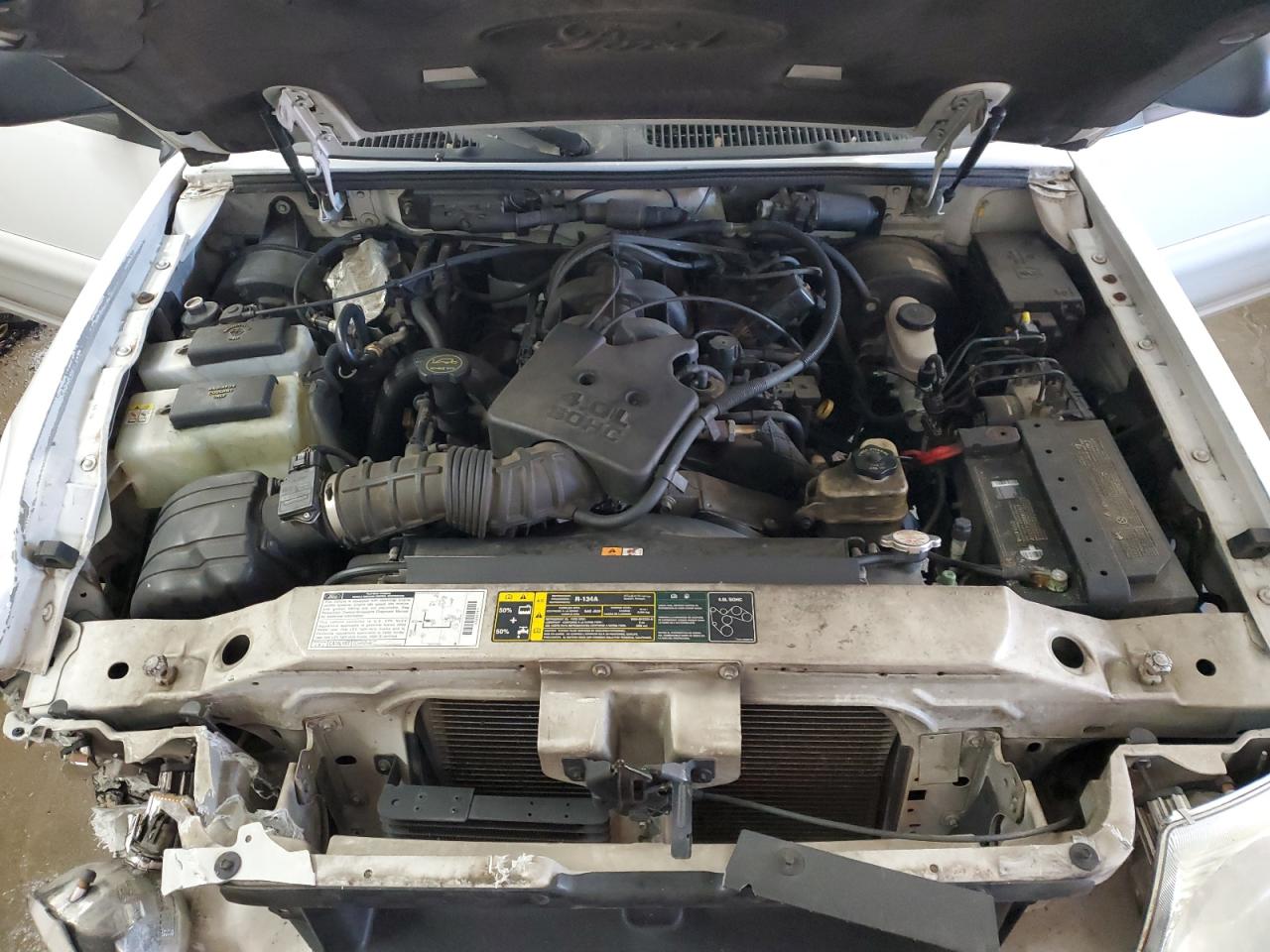 2002 Ford Explorer - Image 12