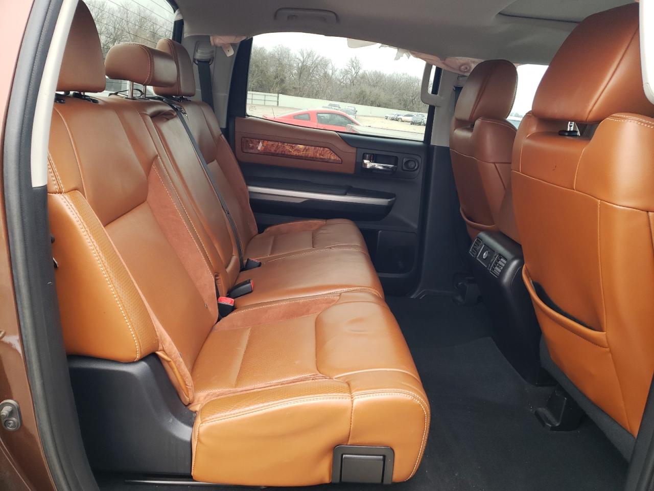 2016 Toyota Tundra - Image 11