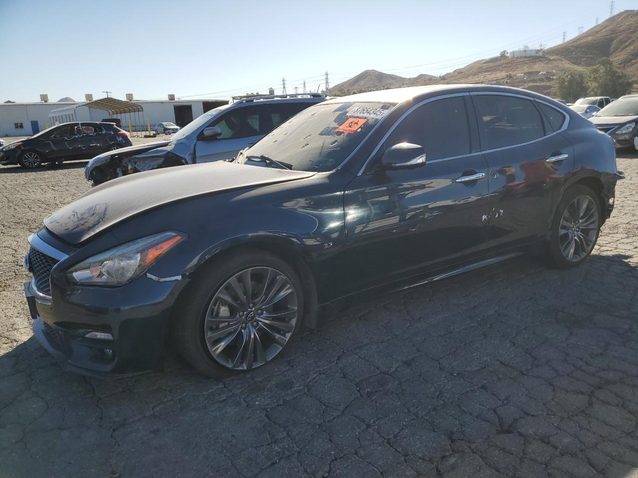 2017 Infiniti Q70 3.7 იყიდება Colton-ში, CA - Front End