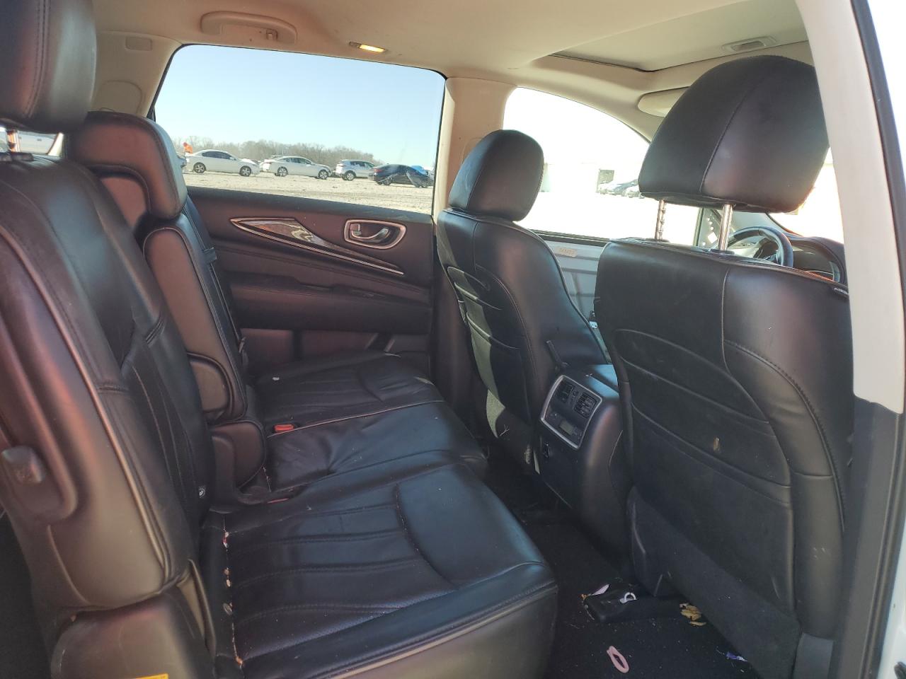 2015 Infiniti QX60 - Image 11