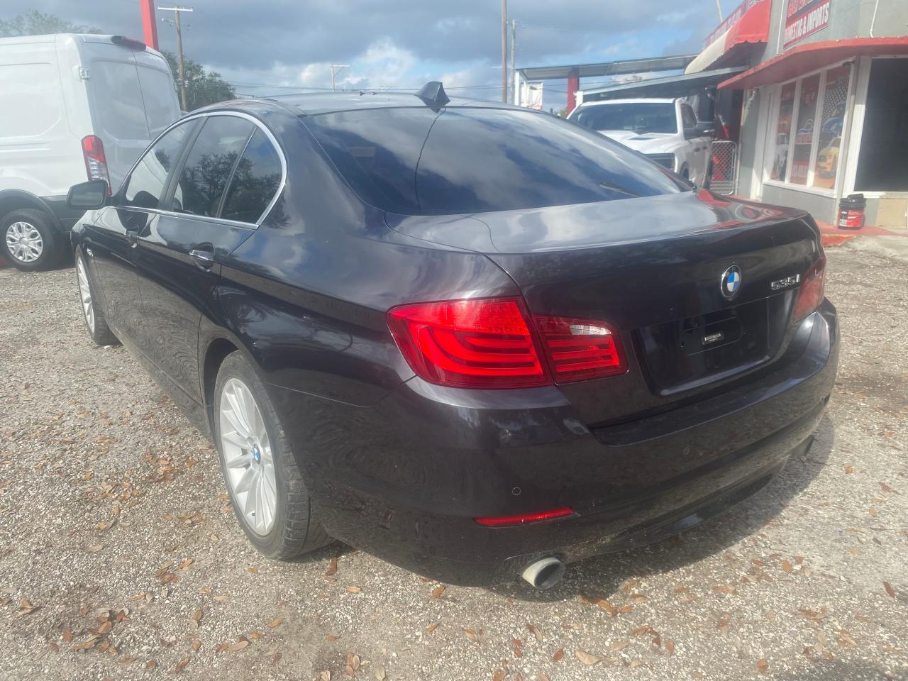 VIN WBAFR7C54DC819417 2013 BMW 5 SERIES no.3