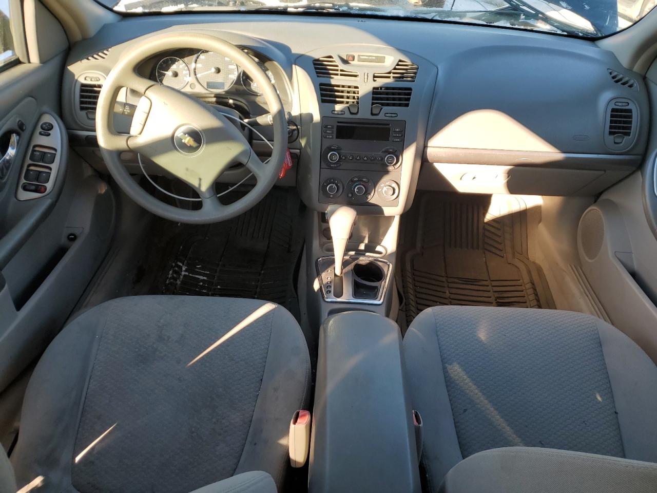 2007 Chevrolet Malibu - Image 8