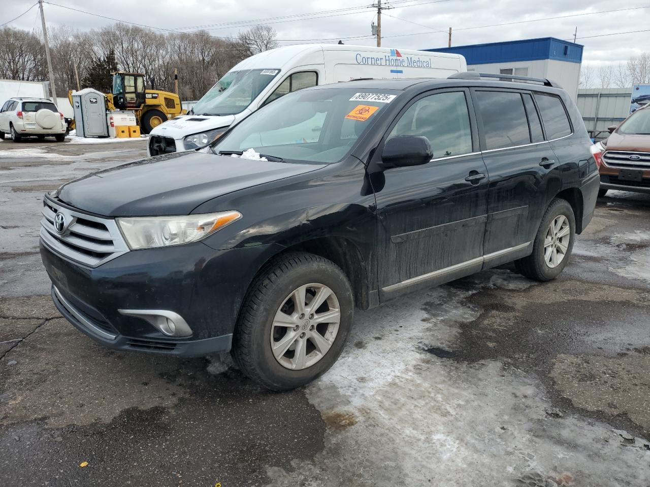 2011 Toyota Highlander - Image 1