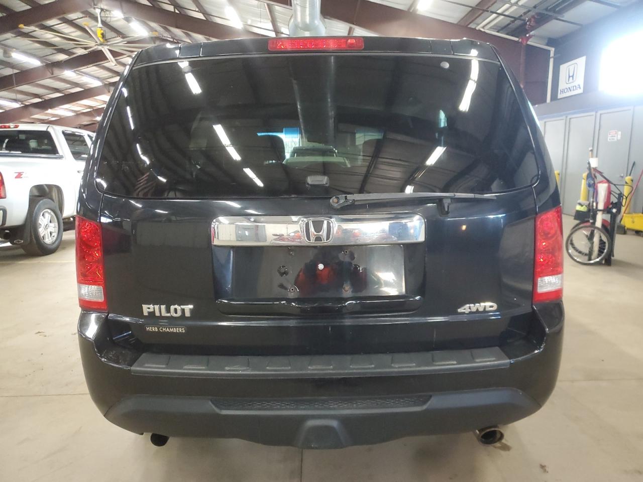 2014 Honda Pilot - Image 6