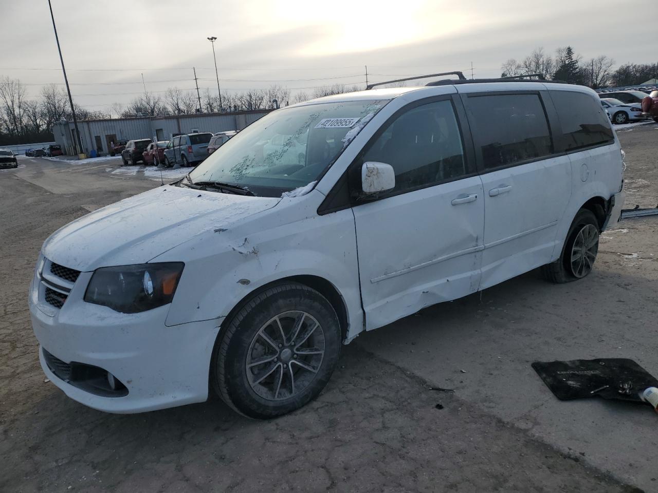 2017 Dodge Caravan - Image 1
