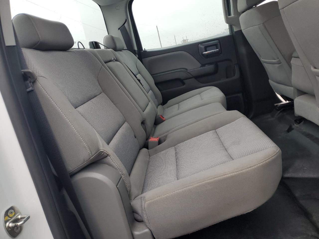 2018 Chevrolet Silverado - Image 10