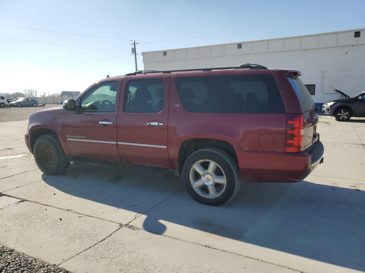2009 Chevrolet Suburban - Image 2