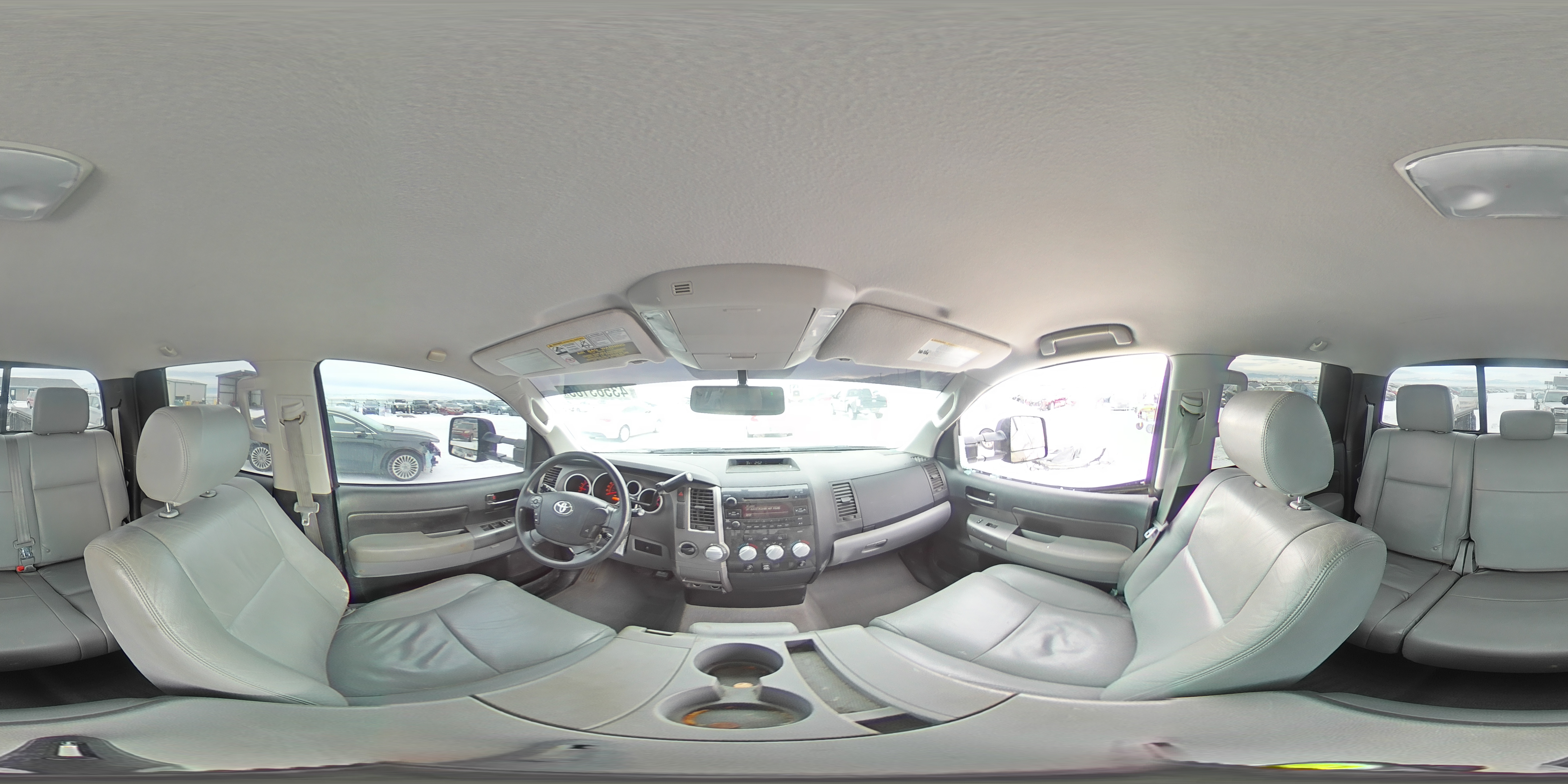 2010 Toyota Tundra - Image 13