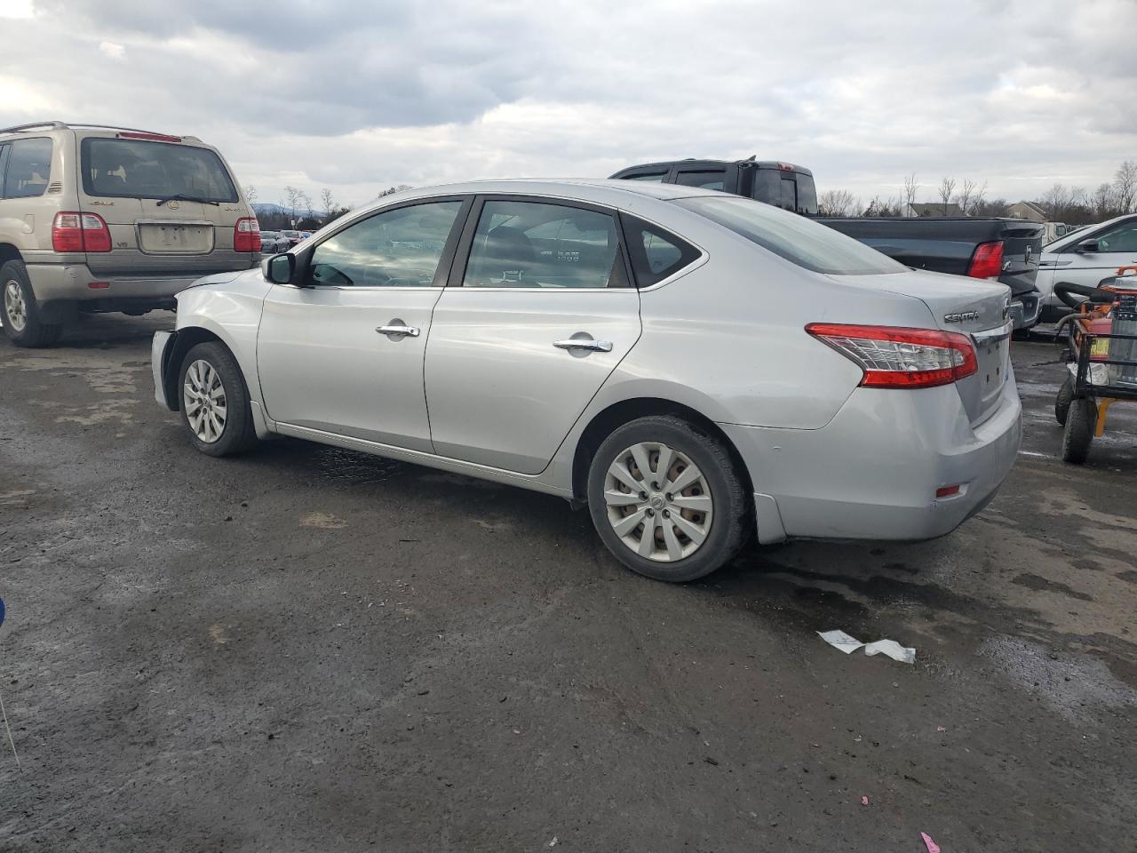 2014 Nissan Sentra - Image 2