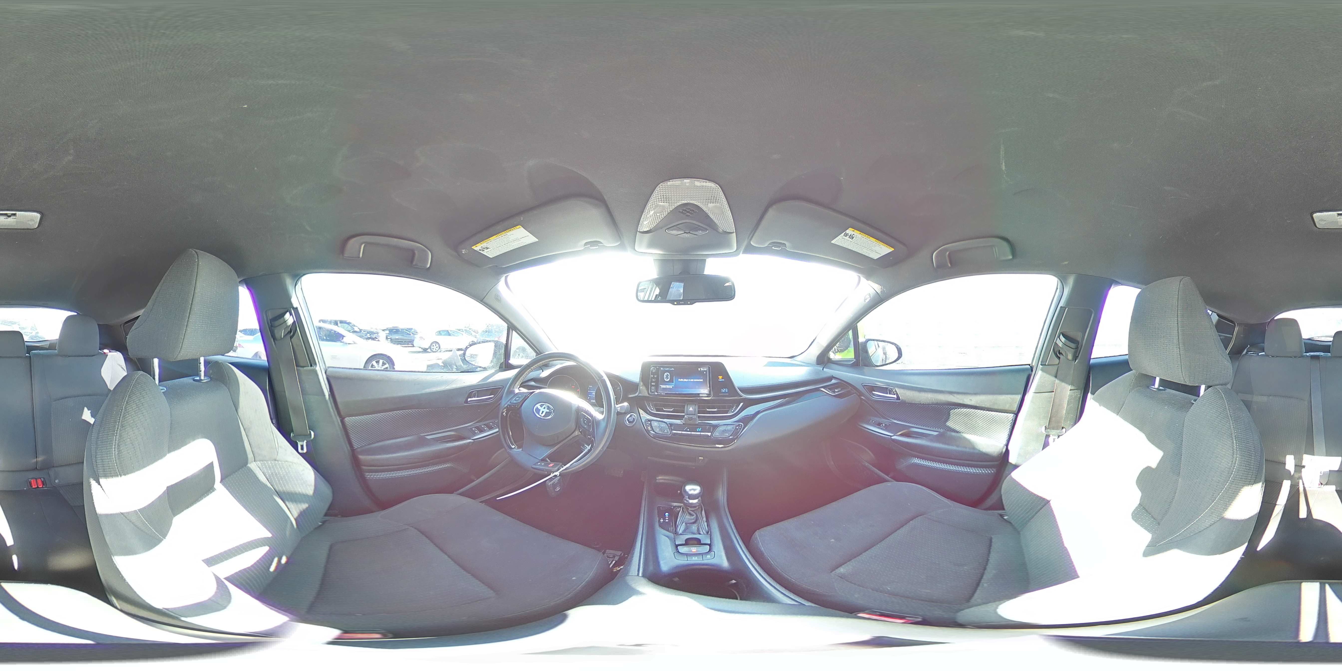 2018 Toyota C-HR - Image 14