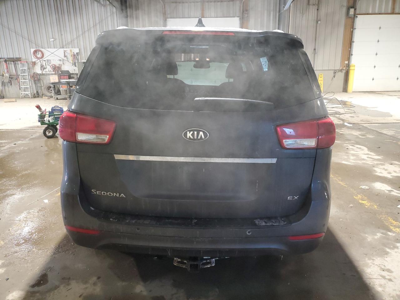 2016 Kia Sedona - Image 6
