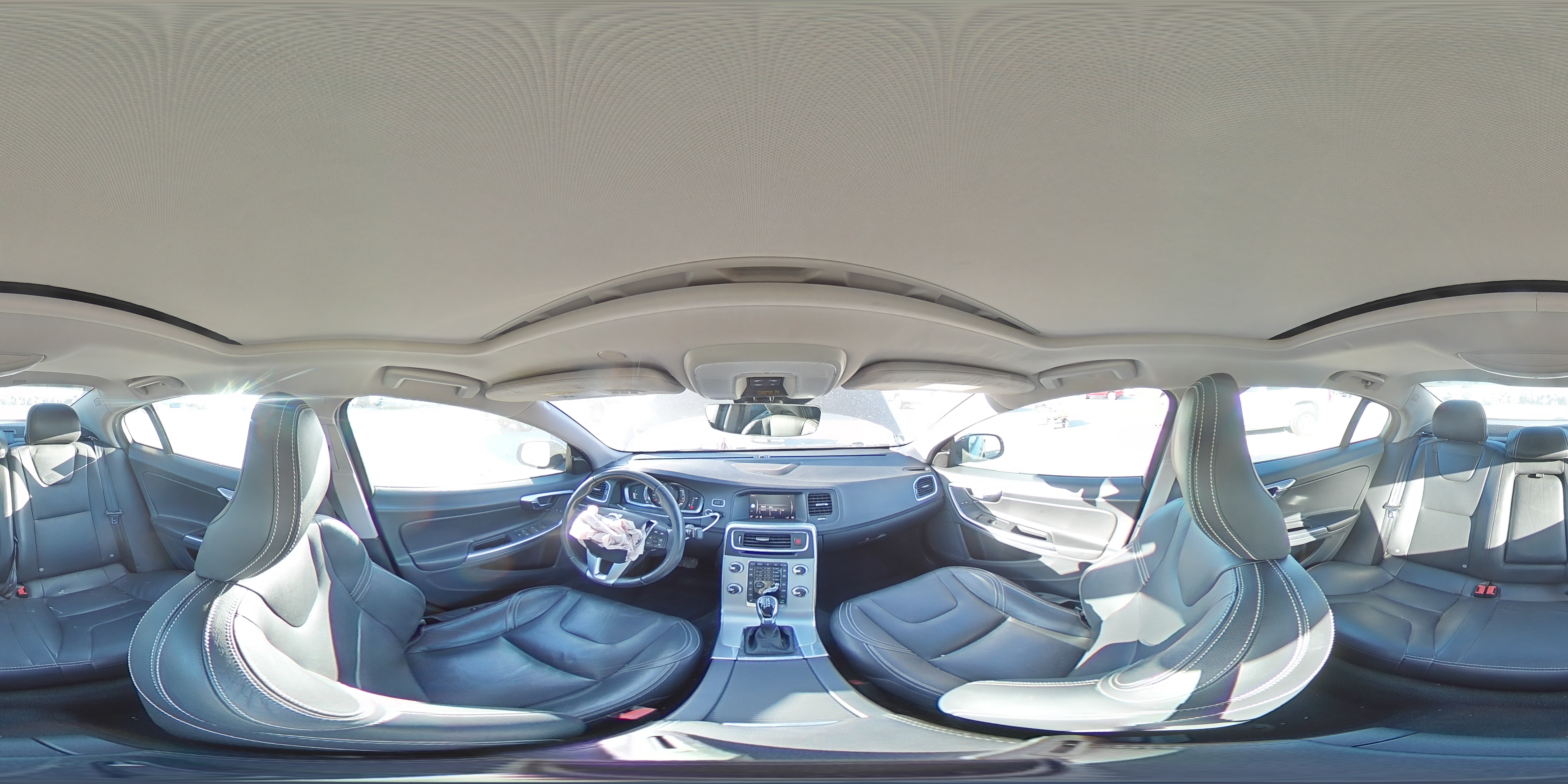 2017 Volvo S60 - Image 12
