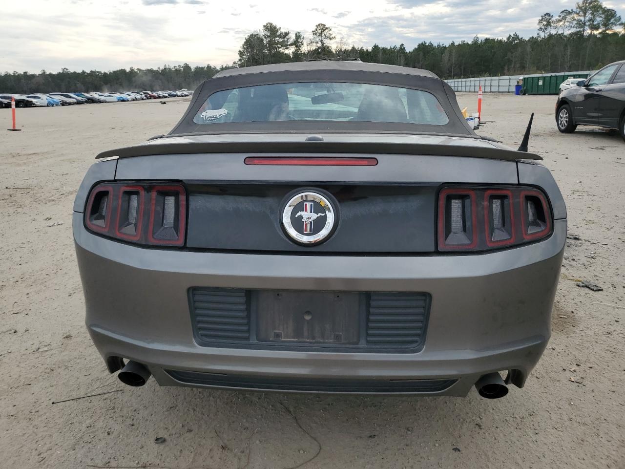 2014 Ford Mustang - Image 6