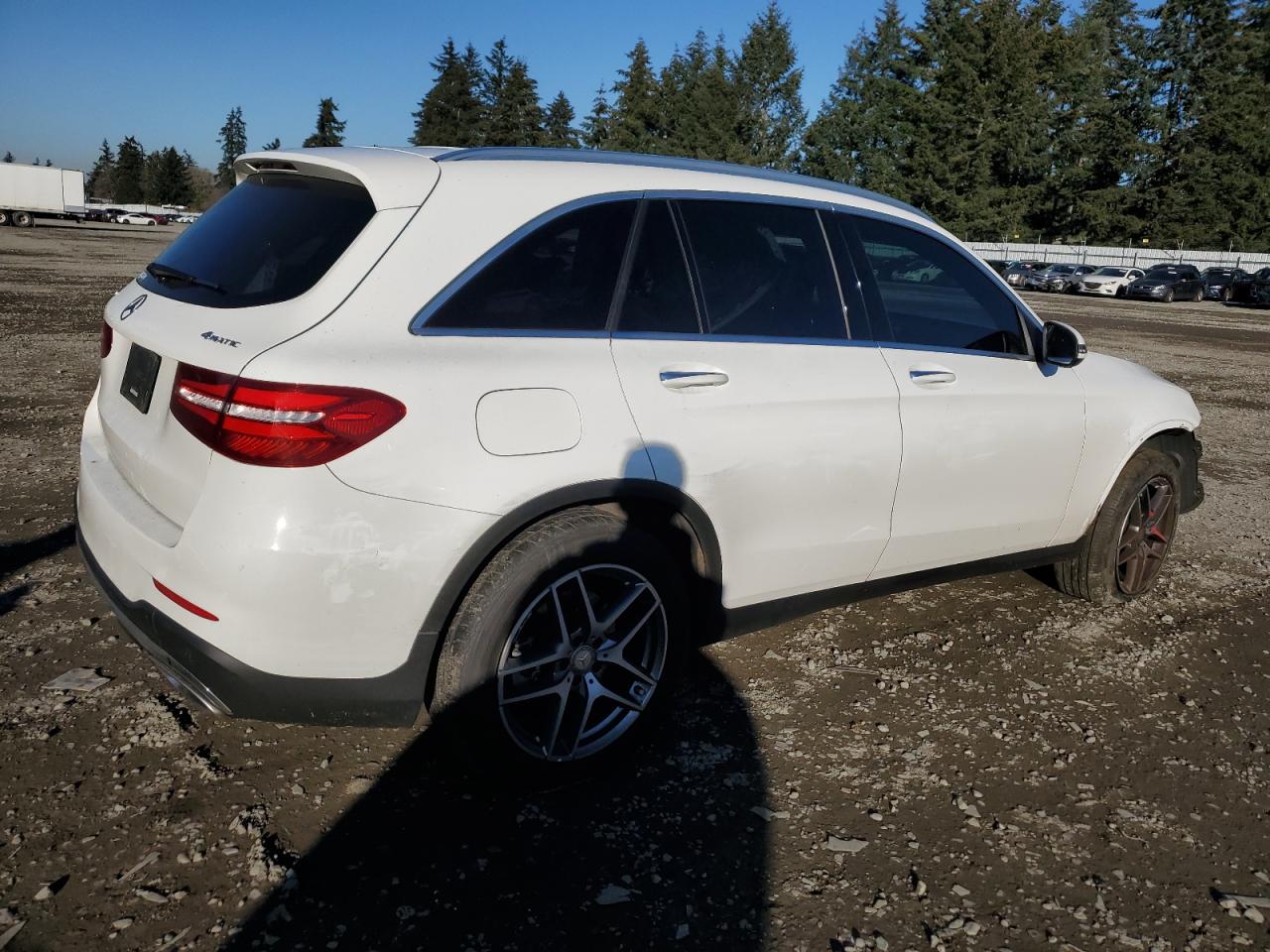 2017 Mercedes-Benz GLC - Image 3