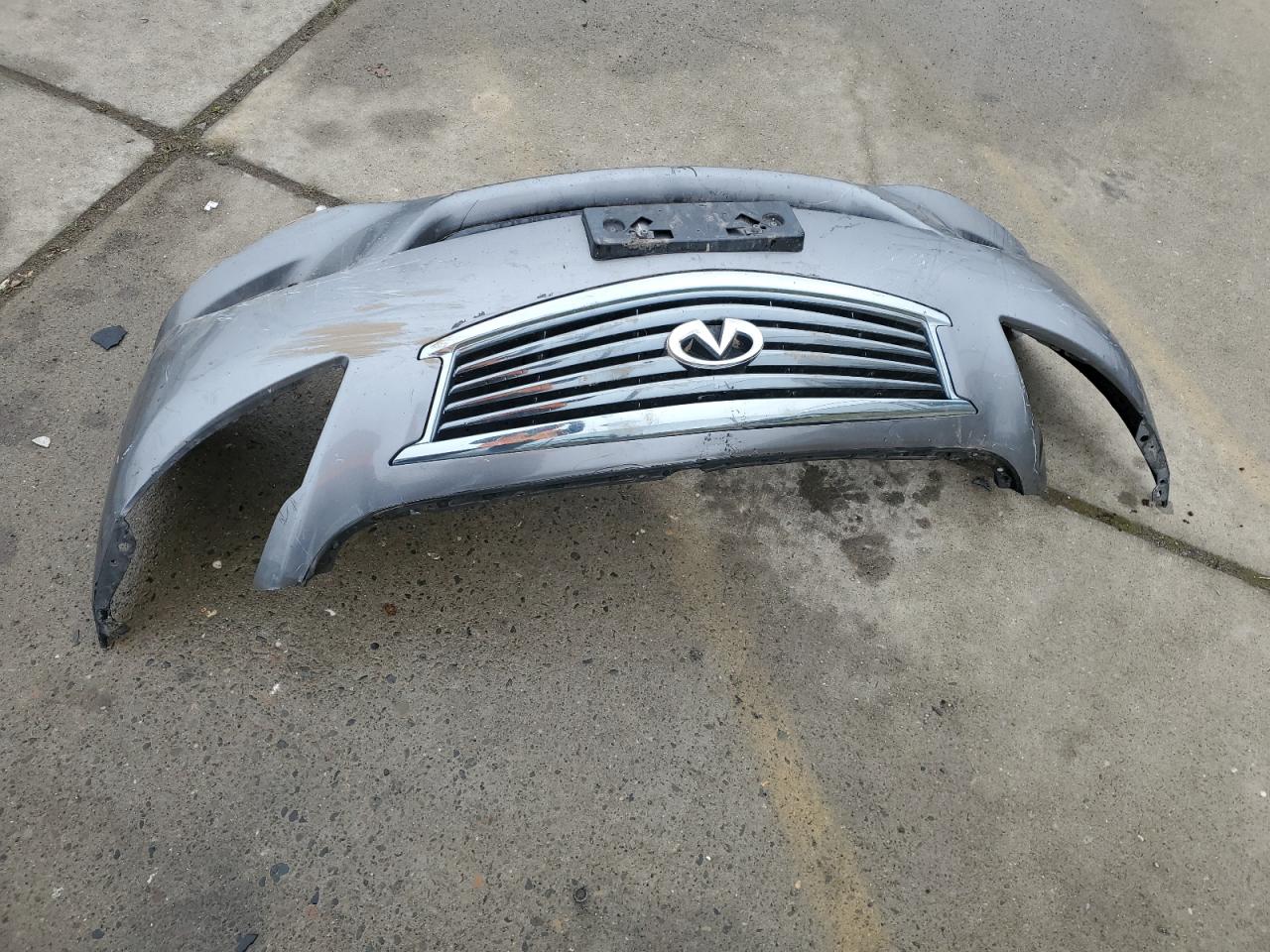 2010 Infiniti G - Image 13