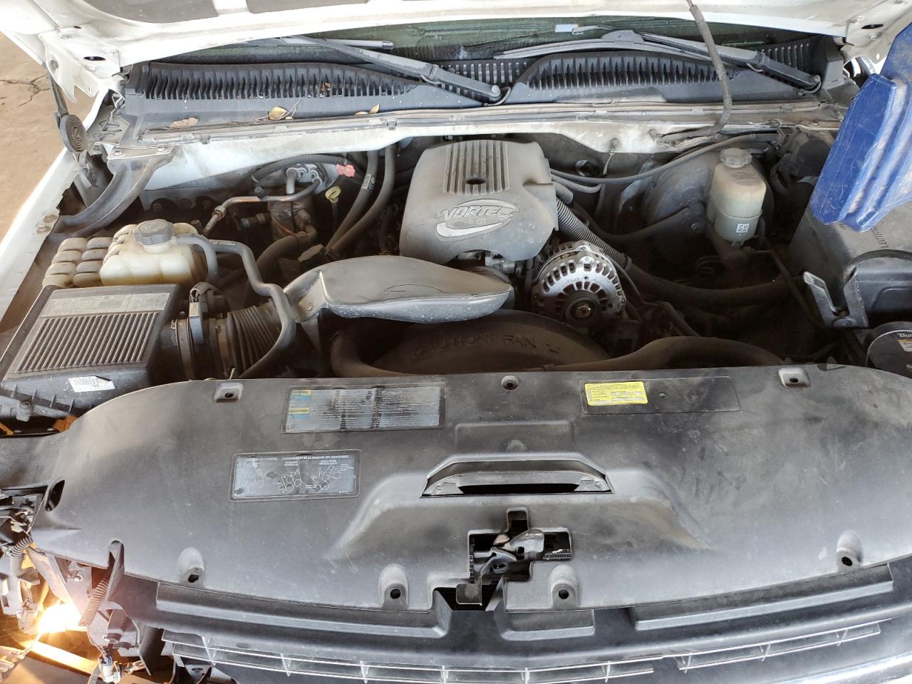 2002 Chevrolet Silverado - Image 11