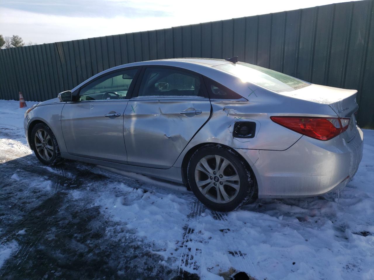 2013 Hyundai Sonata - Image 2