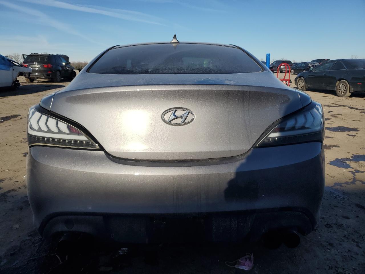2012 Hyundai Genesis - Image 6
