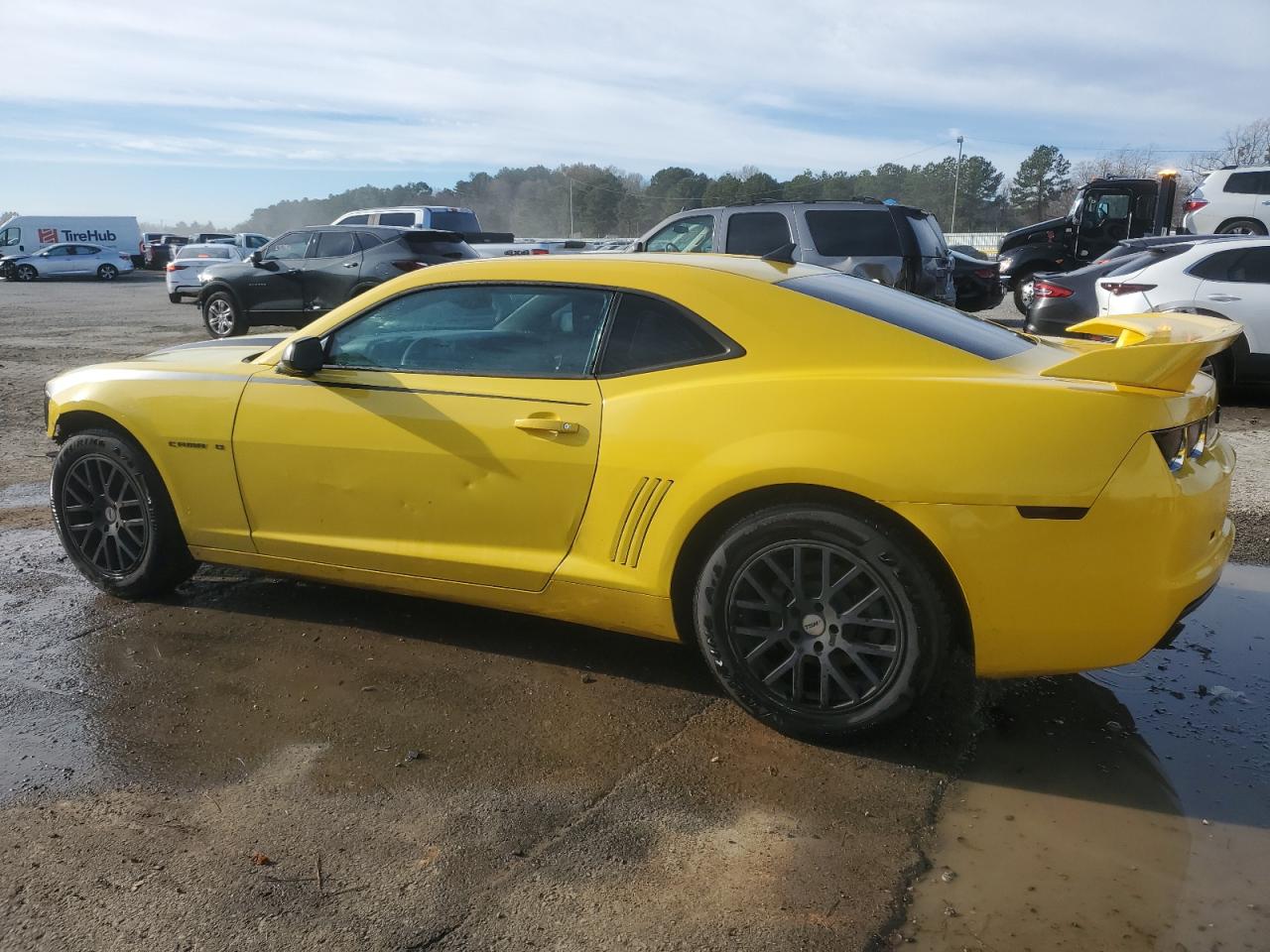 2011 Chevrolet Camaro - Image 2