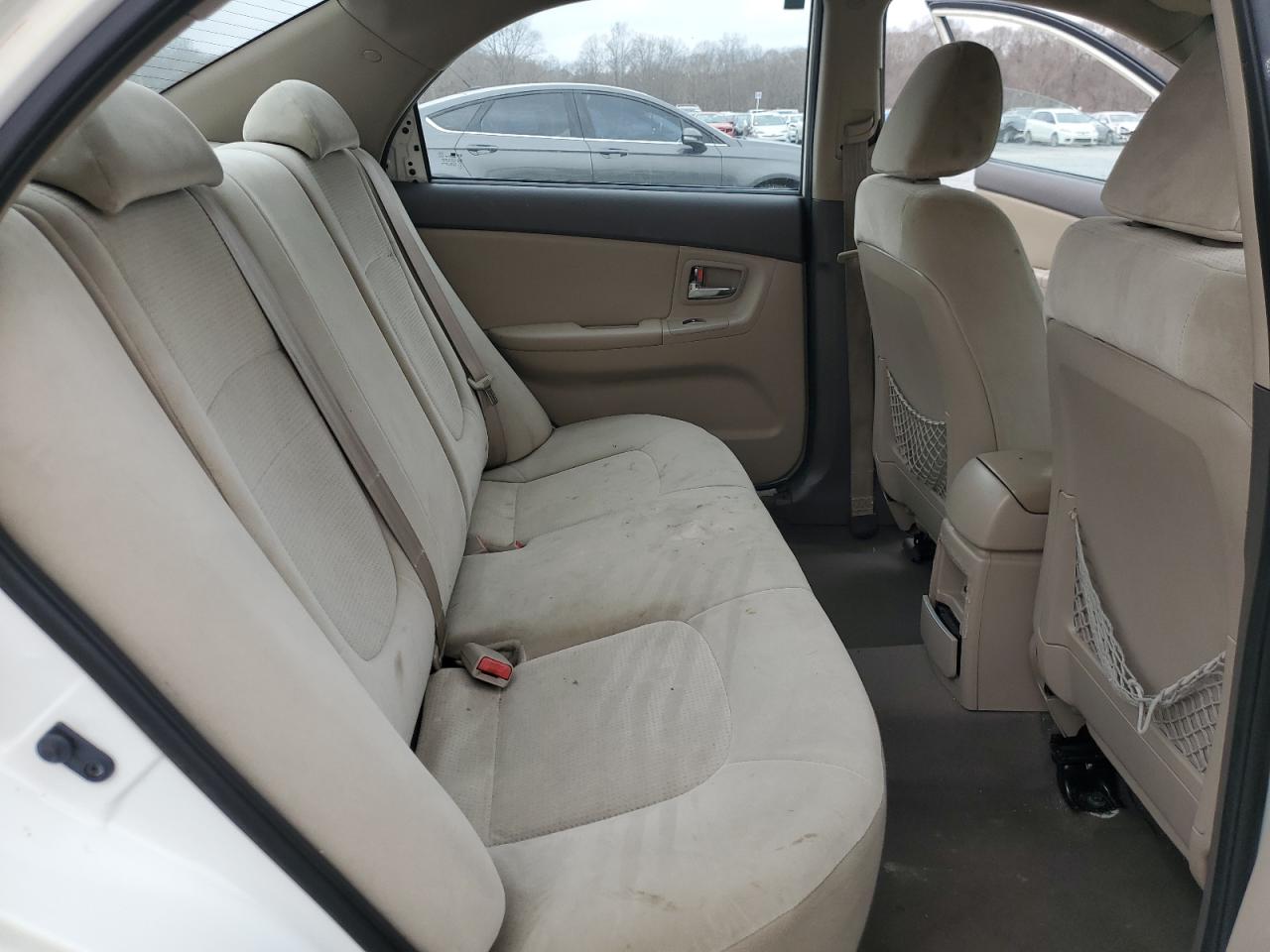 2009 Kia Spectra - Image 10