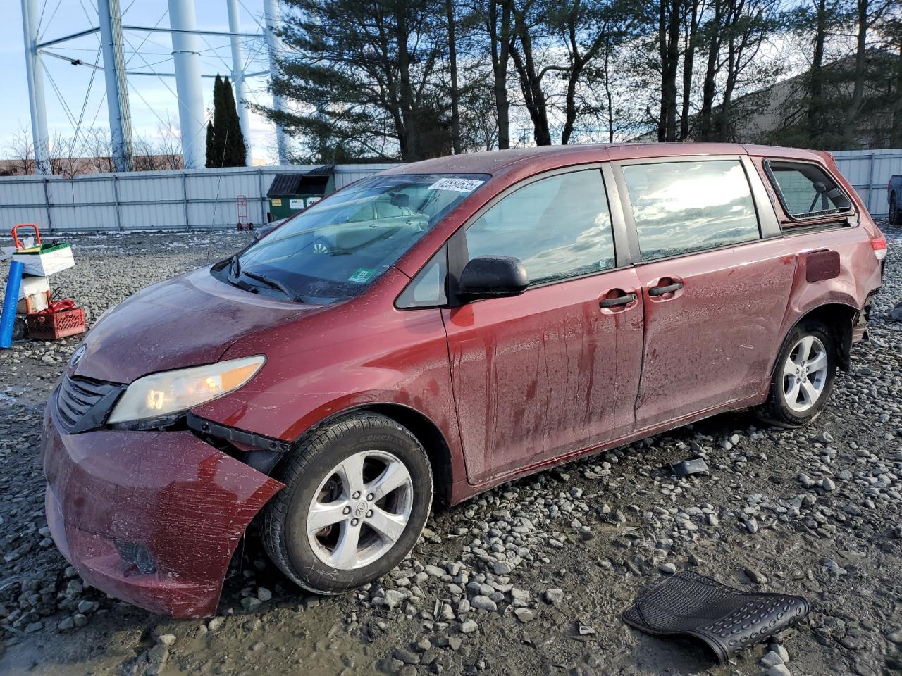 2012 Toyota Sienna - Image 1