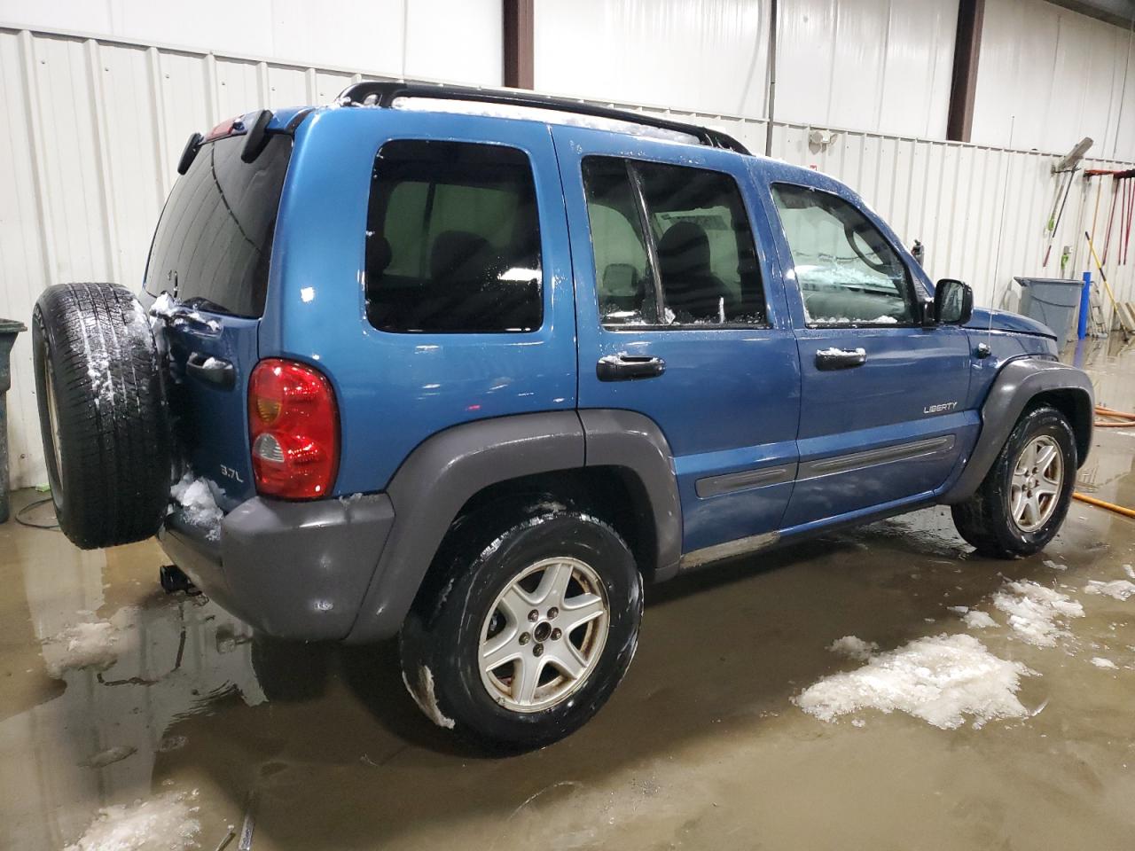 2004 Jeep Liberty (North America) - Image 3