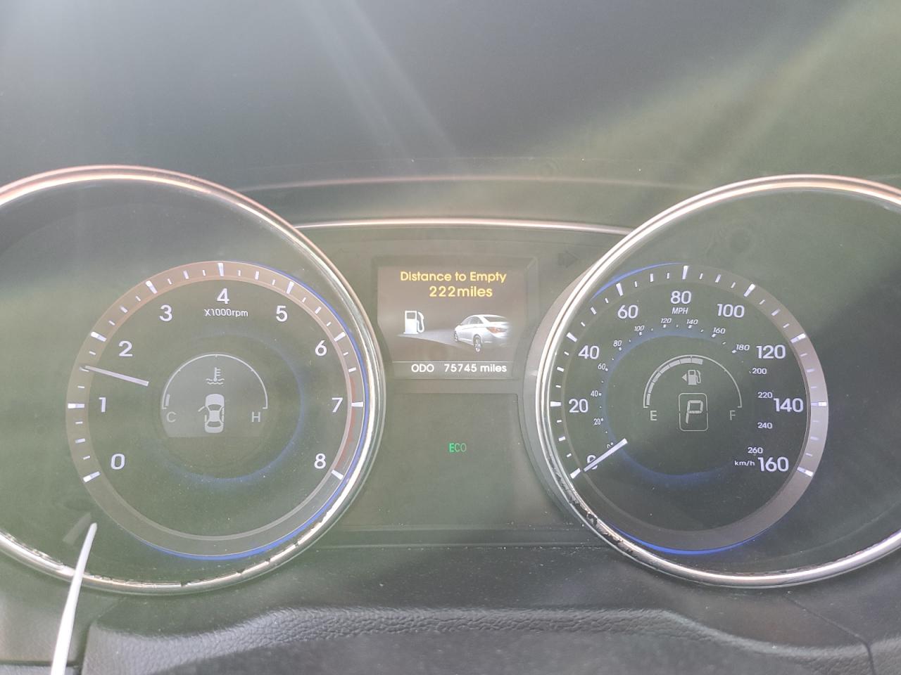 2014 Hyundai Sonata - Image 9
