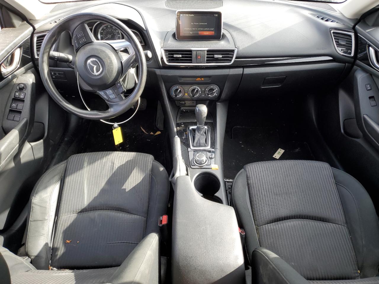 2016 Mazda 3 - Image 8