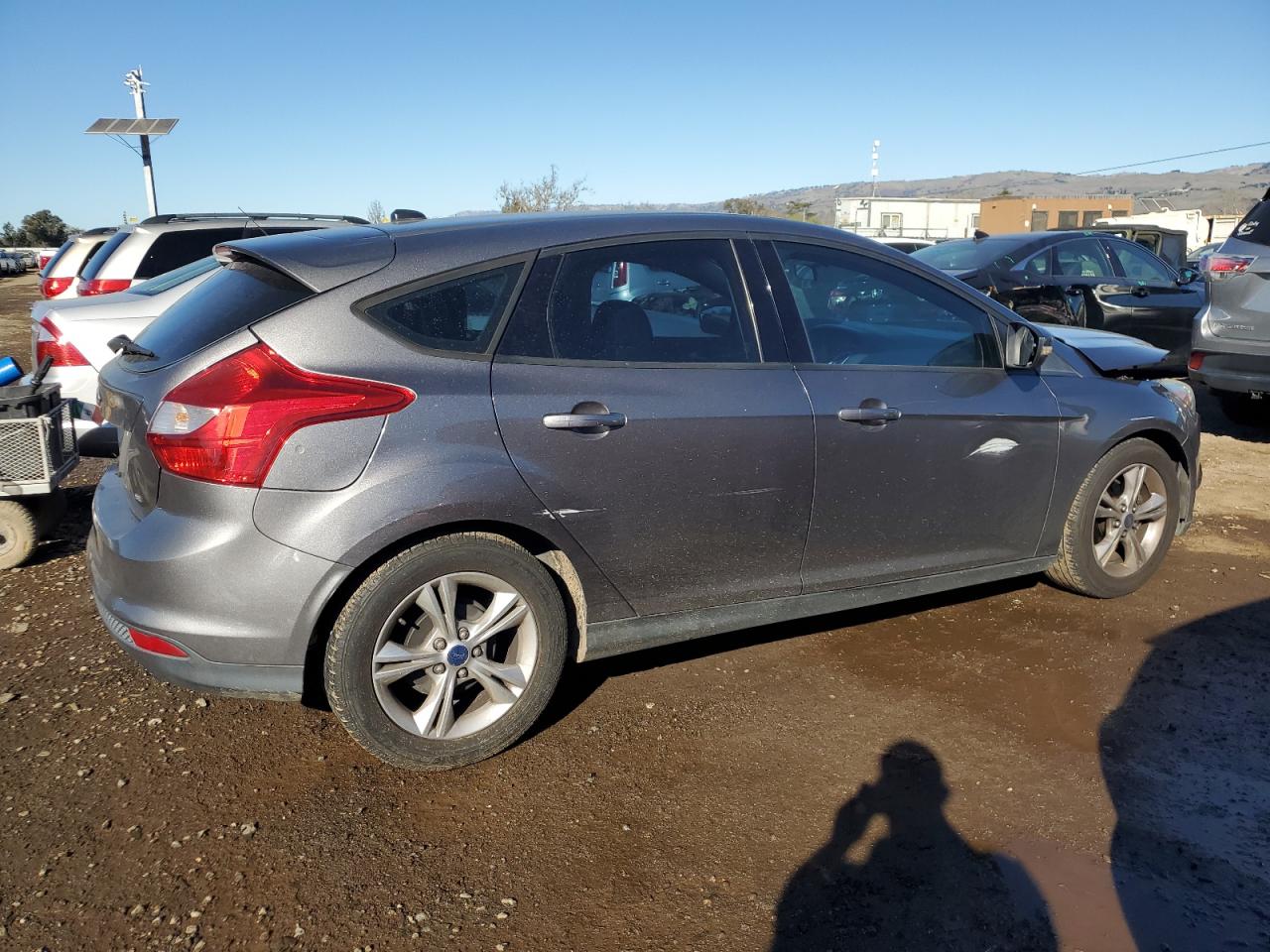 VIN 1FADP3K29EL375488 2014 FORD FOCUS no.3