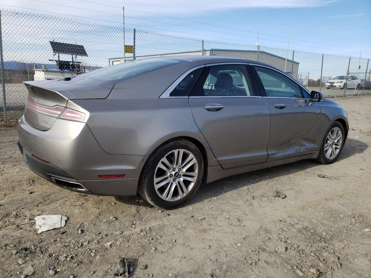 VIN 3LN6L2G91GR608777 2016 LINCOLN MKZ no.3