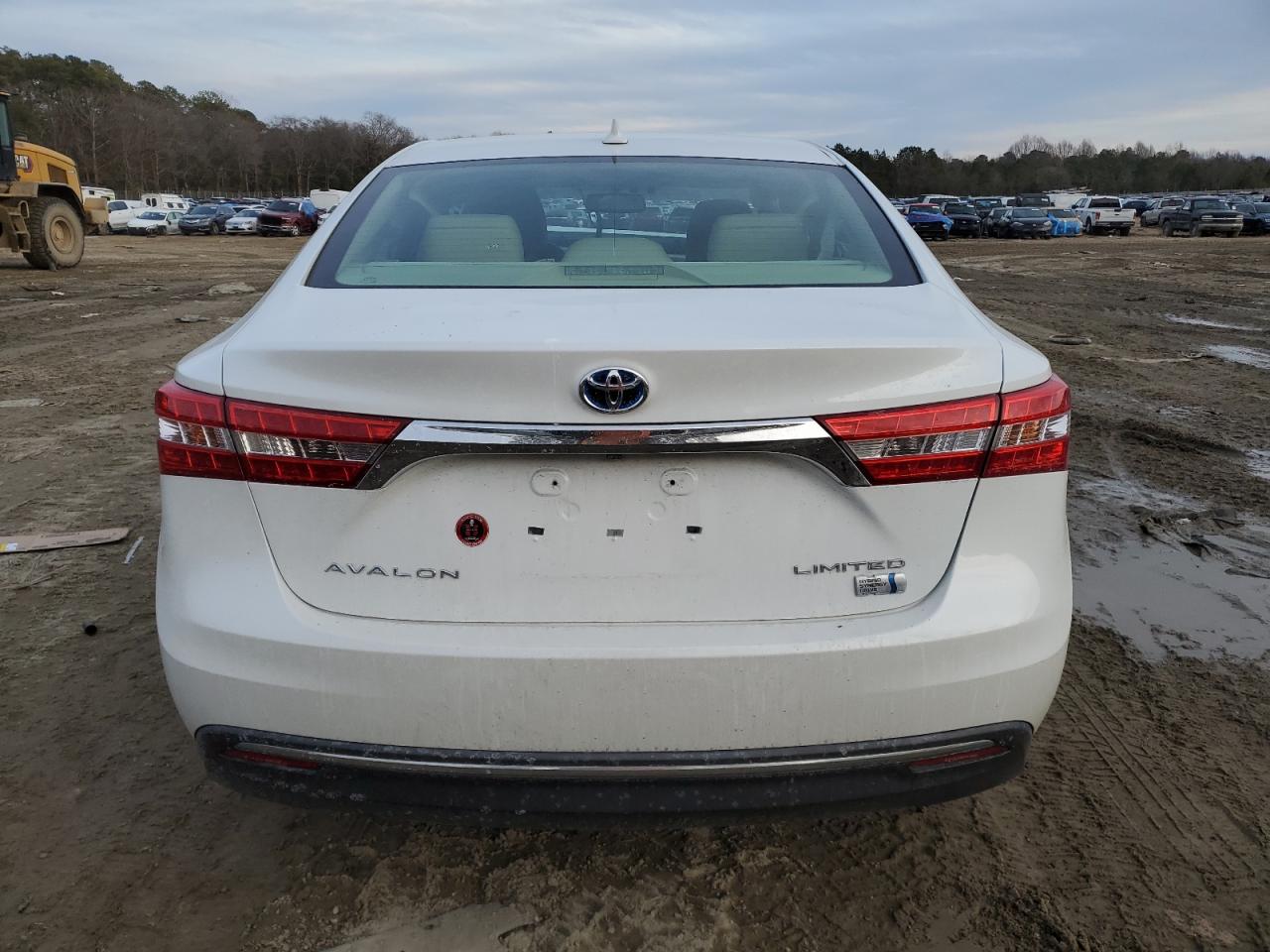 2014 Toyota Avalon - Image 6