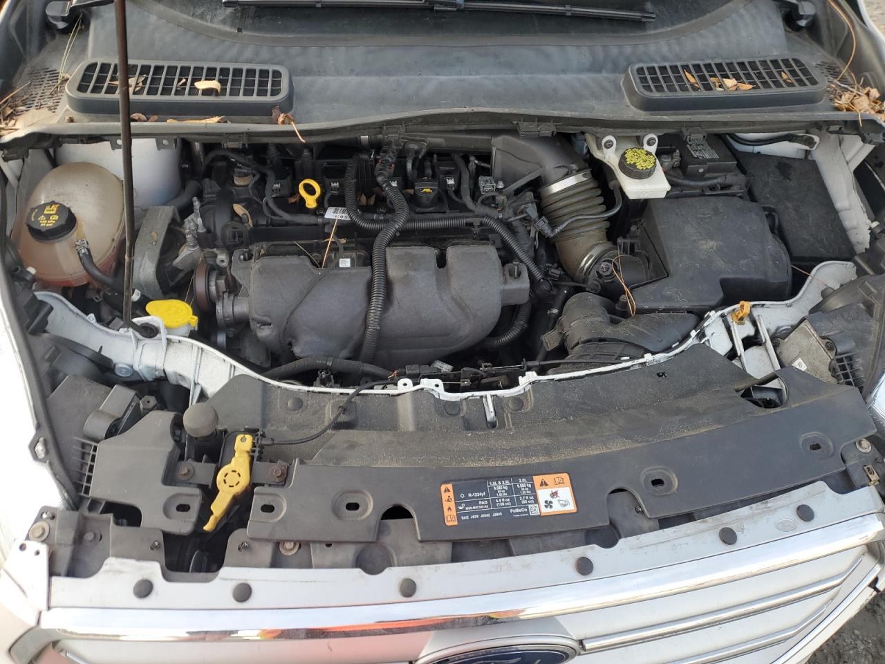 1FMCU9J91HUD63443 FORD ESCAPE 2017