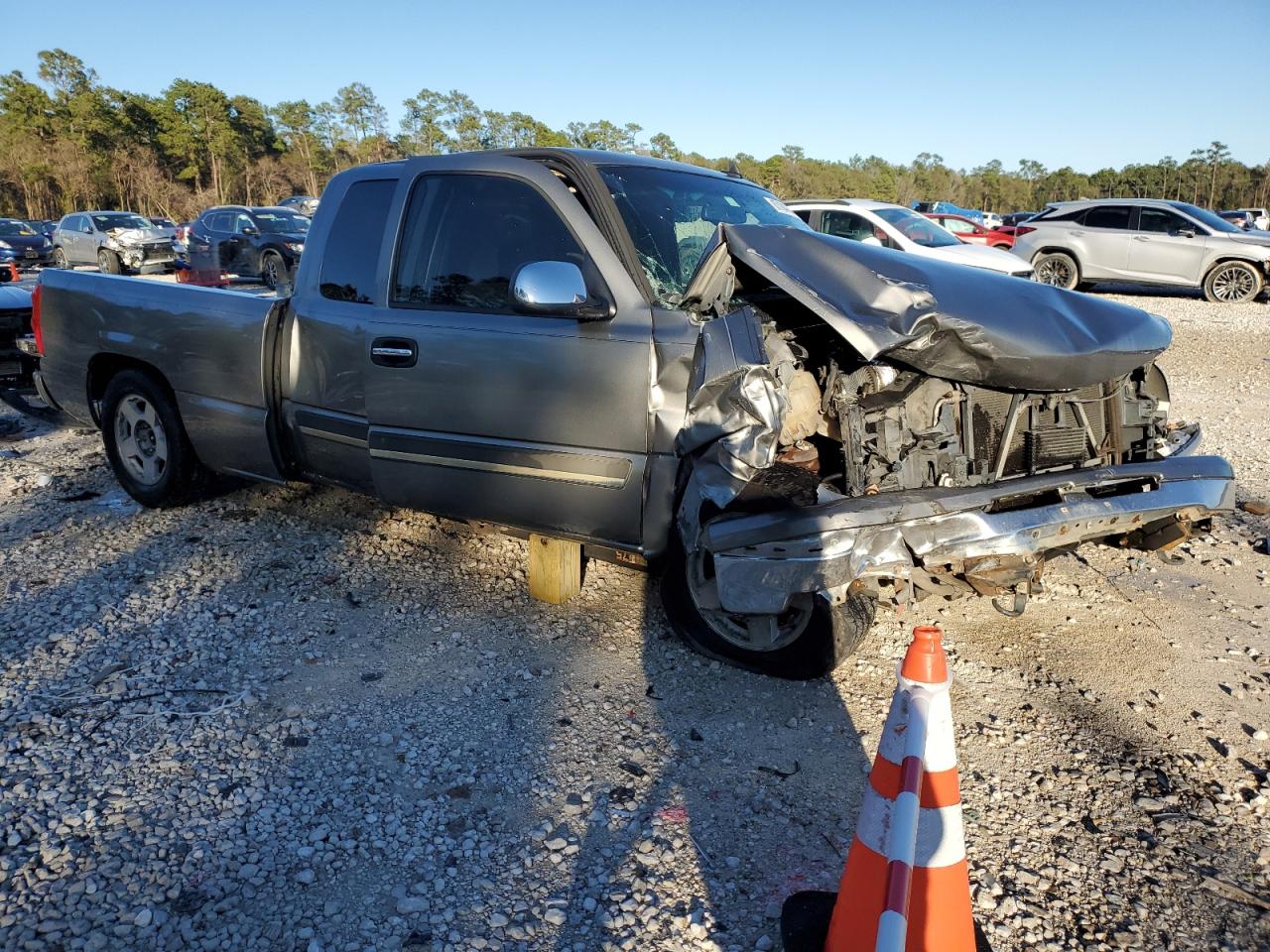 2006 Chevrolet Silverado - Image 4