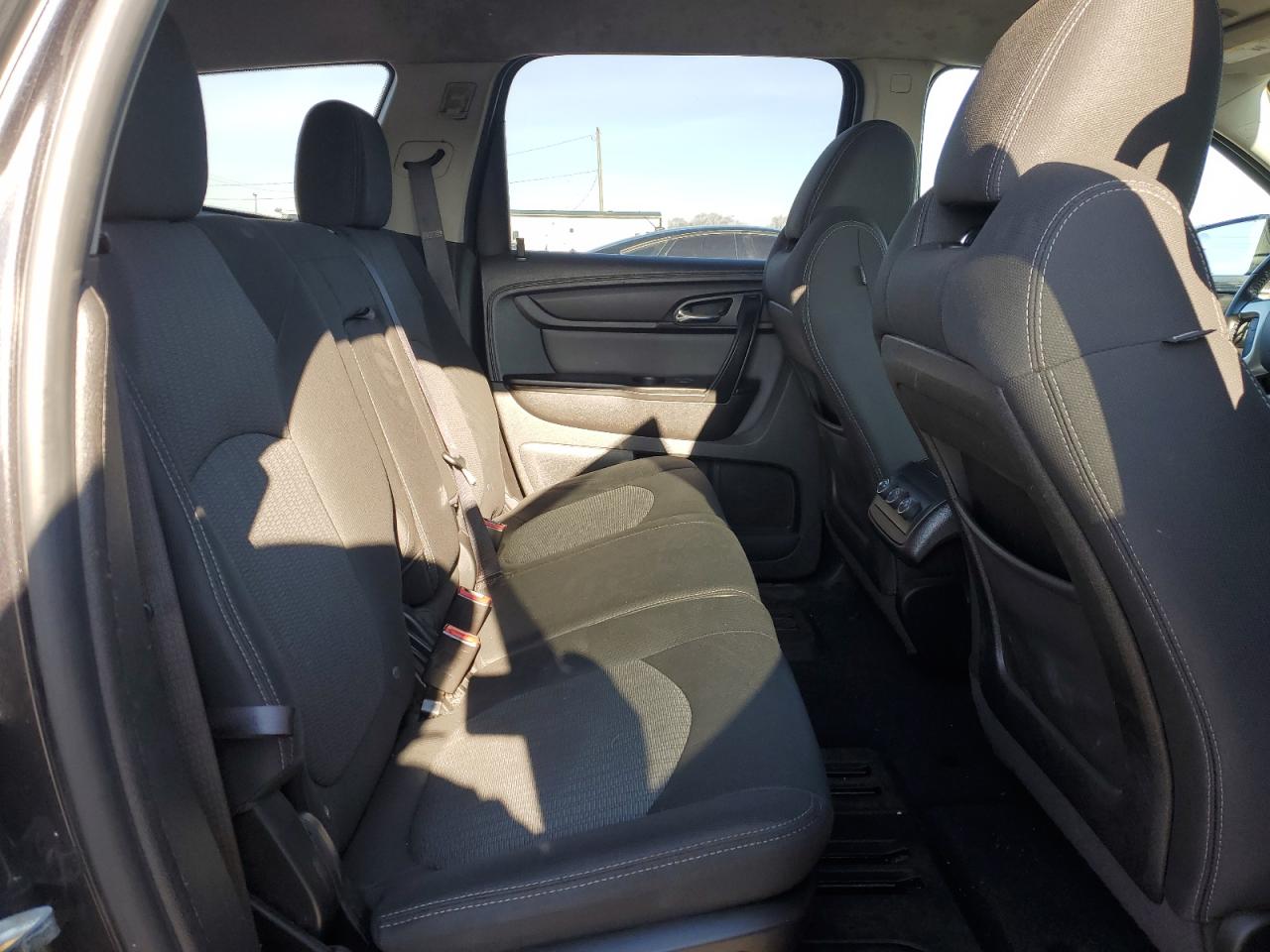 2014 Chevrolet Traverse - Image 11