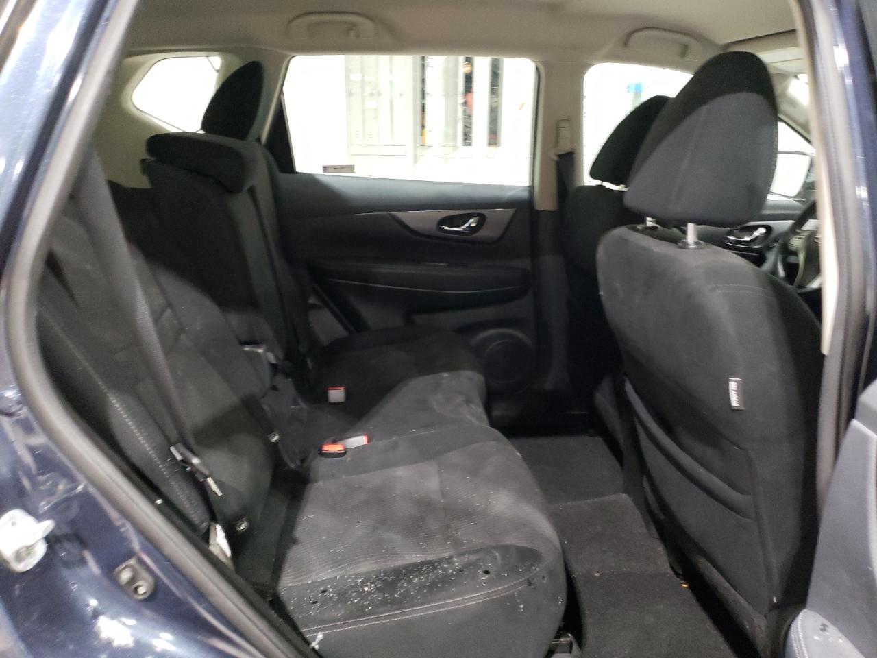 2016 Nissan Rogue - Image 11